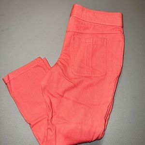Hue Capri Coral Legging